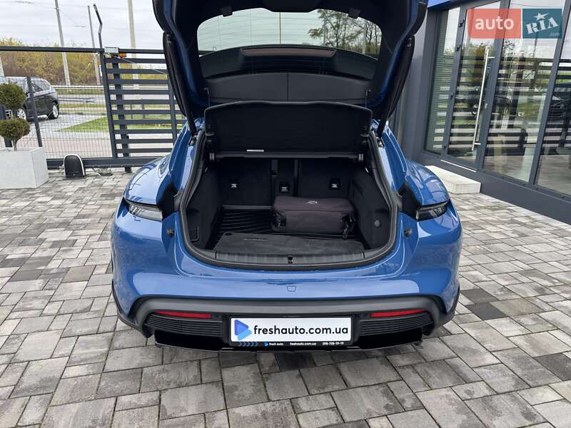 Универсал Porsche Taycan Cross Turismo 2023 в Ровно