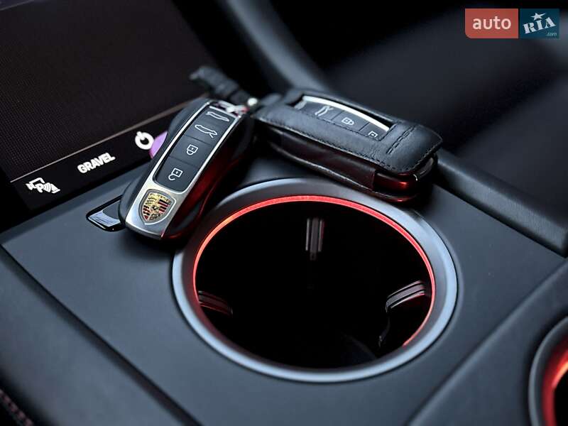 Універсал Porsche Taycan Cross Turismo 2021 в Києві