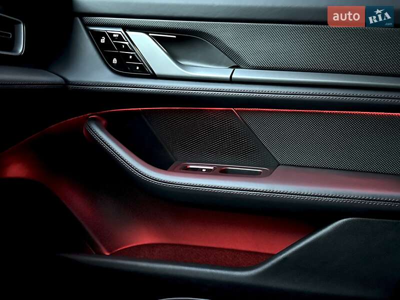 Універсал Porsche Taycan Cross Turismo 2021 в Києві