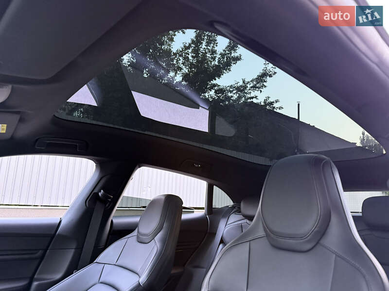 Універсал Porsche Taycan Cross Turismo 2023 в Києві