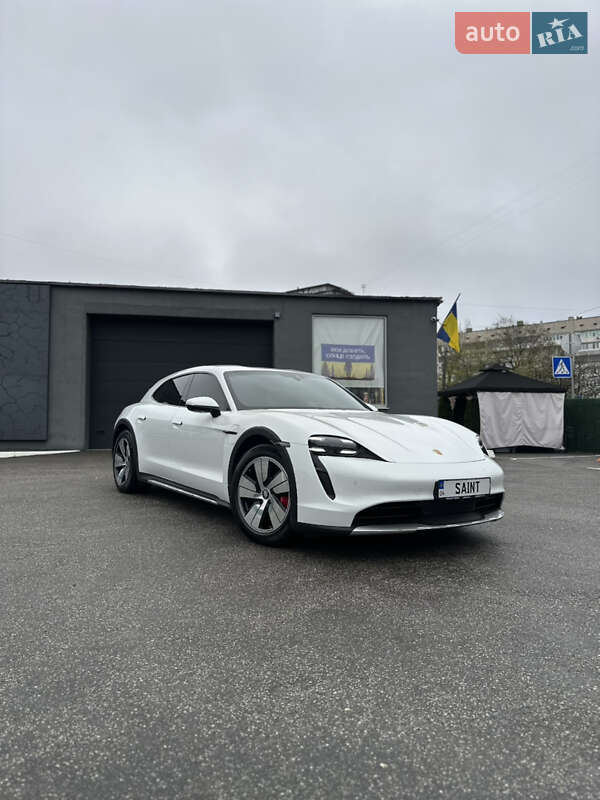 Универсал Porsche Taycan Cross Turismo 2021 в Киеве фото 3 Универсал Porsche Taycan Cross Turismo 2021 в Киеве