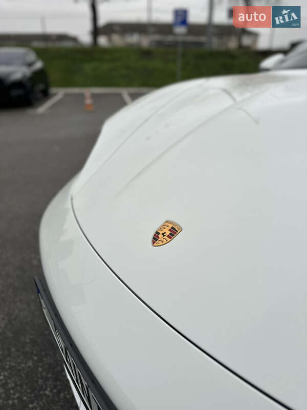 Универсал Porsche Taycan Cross Turismo 2021 в Киеве фото 19 Универсал Porsche Taycan Cross Turismo 2021 в Киеве