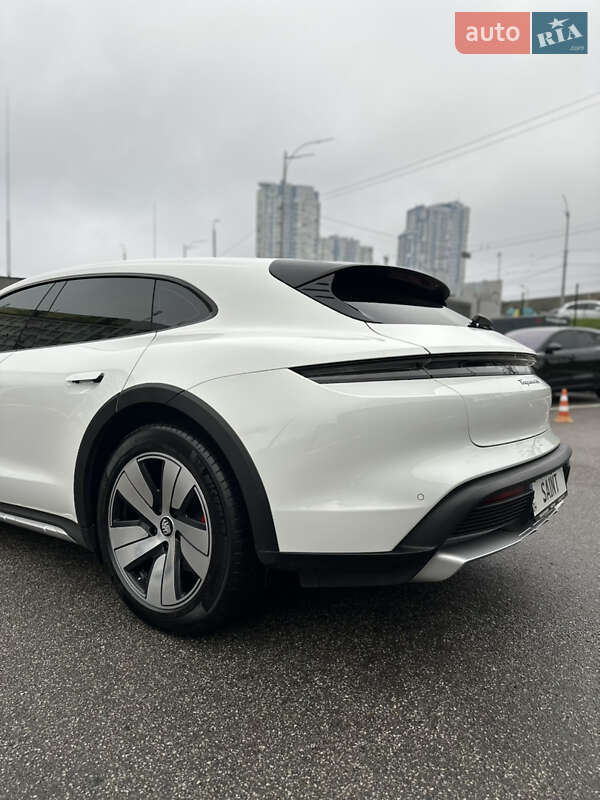 Универсал Porsche Taycan Cross Turismo 2021 в Киеве фото 29 Универсал Porsche Taycan Cross Turismo 2021 в Киеве