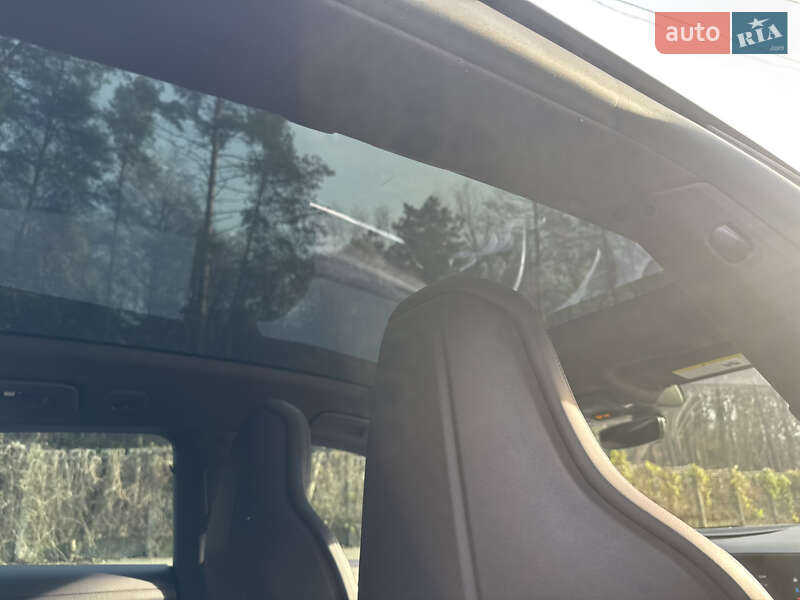 Универсал Porsche Taycan Cross Turismo 2021 в Киеве