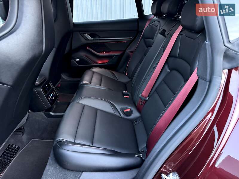 Універсал Porsche Taycan Cross Turismo 2021 в Ковелі фото 69 Універсал Porsche Taycan Cross Turismo 2021 в Ковелі