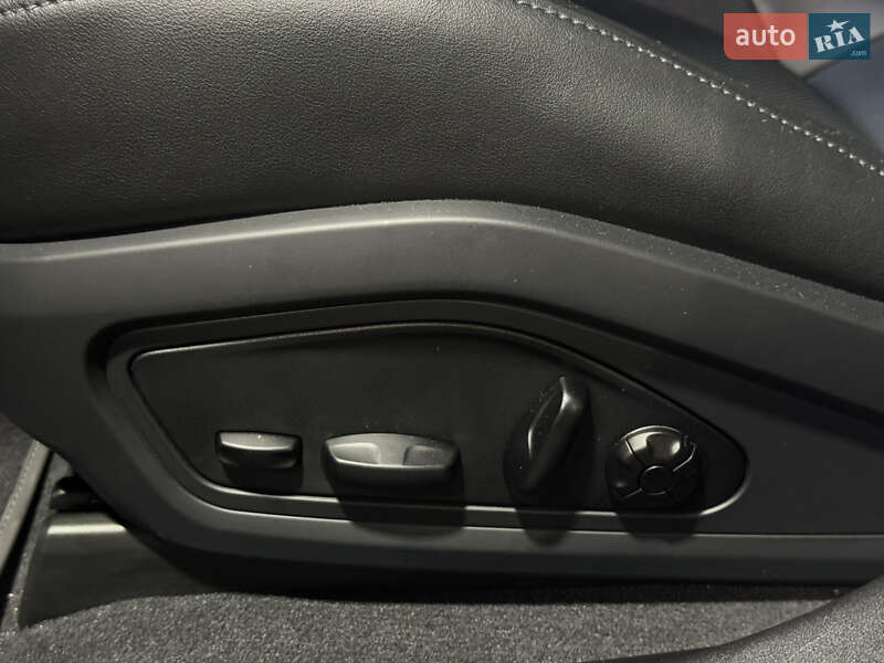 Универсал Porsche Taycan Cross Turismo 2021 в Луцке