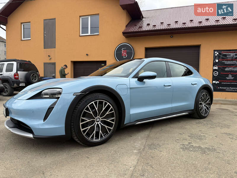 Универсал Porsche Taycan Cross Turismo 2021 в Коломые