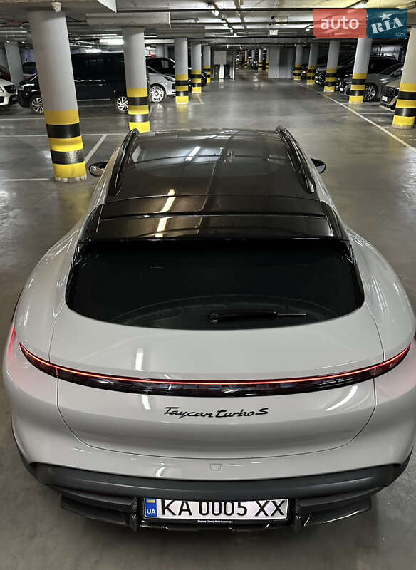 Универсал Porsche Taycan Cross Turismo 2023 в Киеве