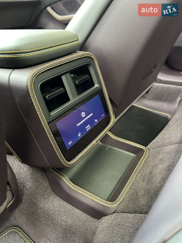 Универсал Porsche Taycan Cross Turismo 2023 в Киеве