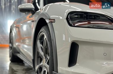 Универсал Porsche Taycan Cross Turismo 2024 в Киеве