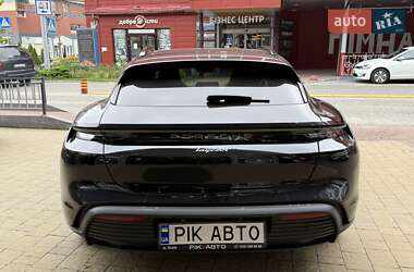 Универсал Porsche Taycan Sport Turismo 2024 в 