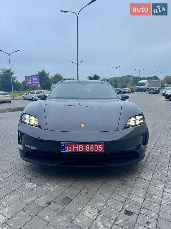 Porsche Taycan Sport Turismo 2024 Porsche Taycan Sport Turismo 2024