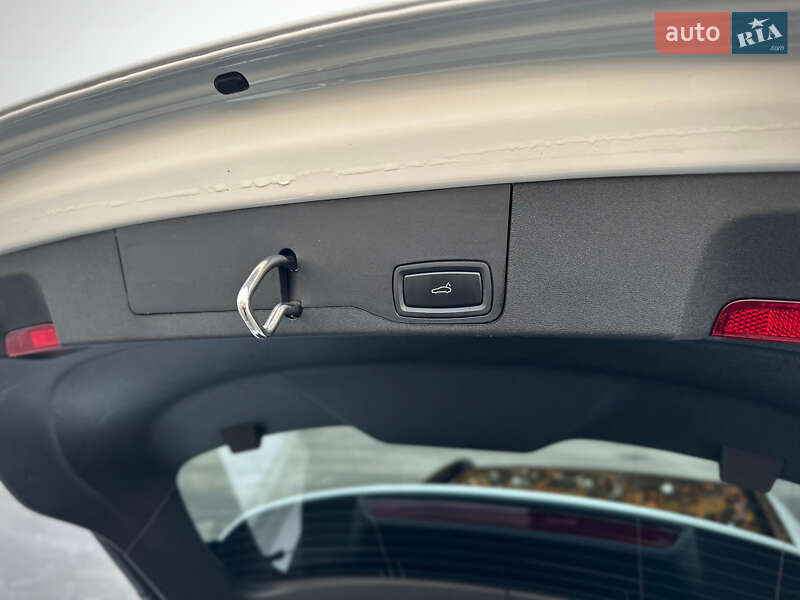 Універсал Porsche Taycan Sport Turismo 2023 в Києві фото 49 Універсал Porsche Taycan Sport Turismo 2023 в Києві