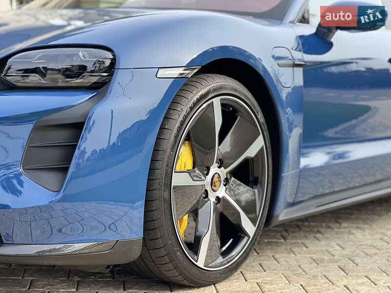 Седан Porsche Taycan 2021 в Одессе