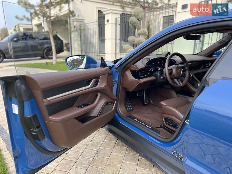 Седан Porsche Taycan 2021 в Одессе
