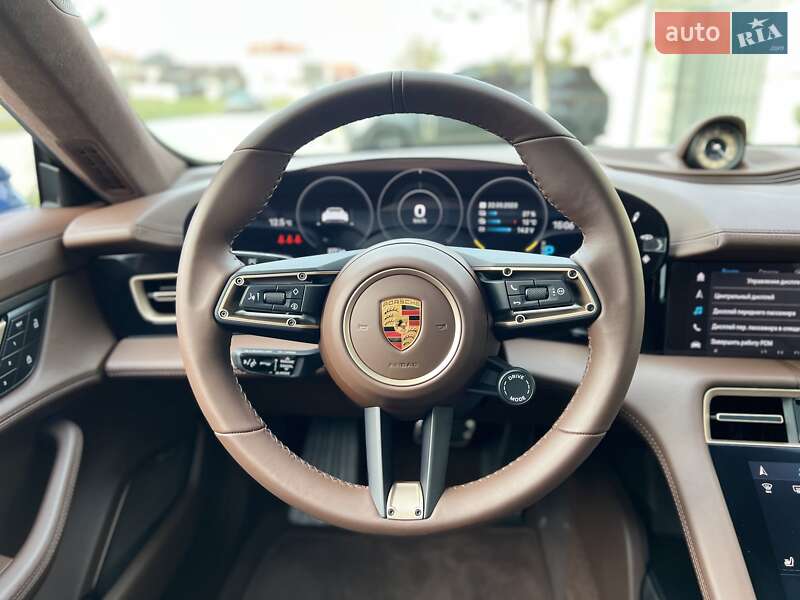 Седан Porsche Taycan 2021 в Одессе