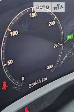 Седан Porsche Taycan 2021 в 