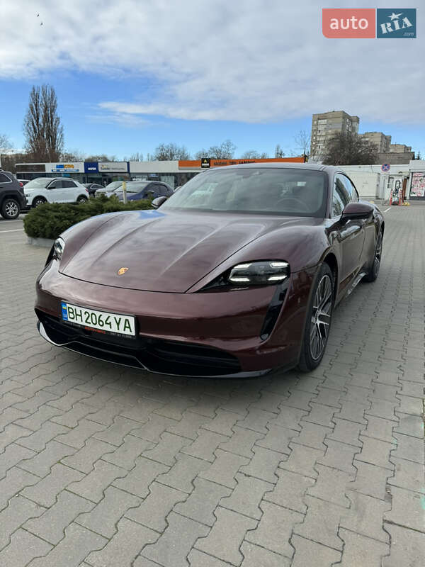 Седан Porsche Taycan 2021 в Одессе