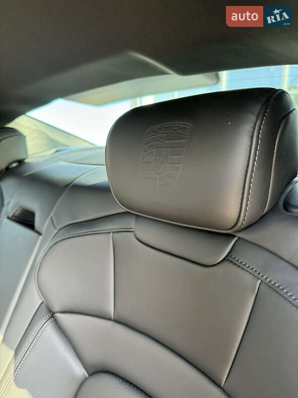 Седан Porsche Taycan 2022 в Тернополі фото 25 Седан Porsche Taycan 2022 в Тернополі