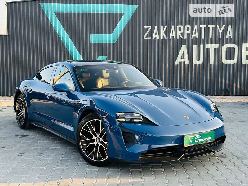 Седан Porsche Taycan 2022 в Мукачевому