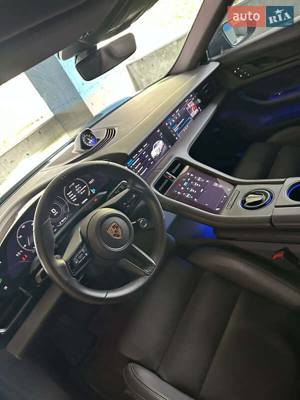 Седан Porsche Taycan 2022 в Киеве фото 9 Седан Porsche Taycan 2022 в Киеве