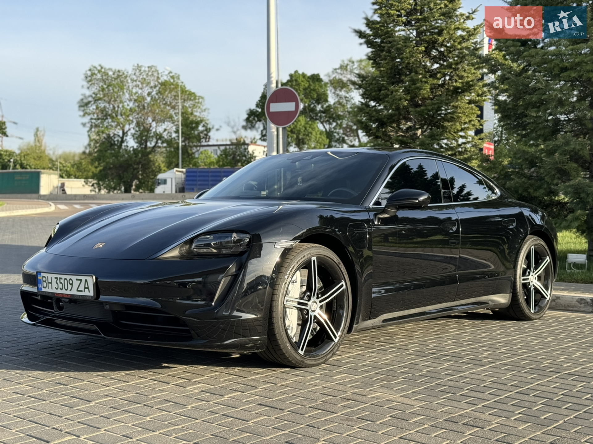 2020 Porsche Taycan - мініатюра 6