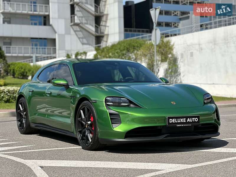 Седан Porsche Taycan 2022 в Києві