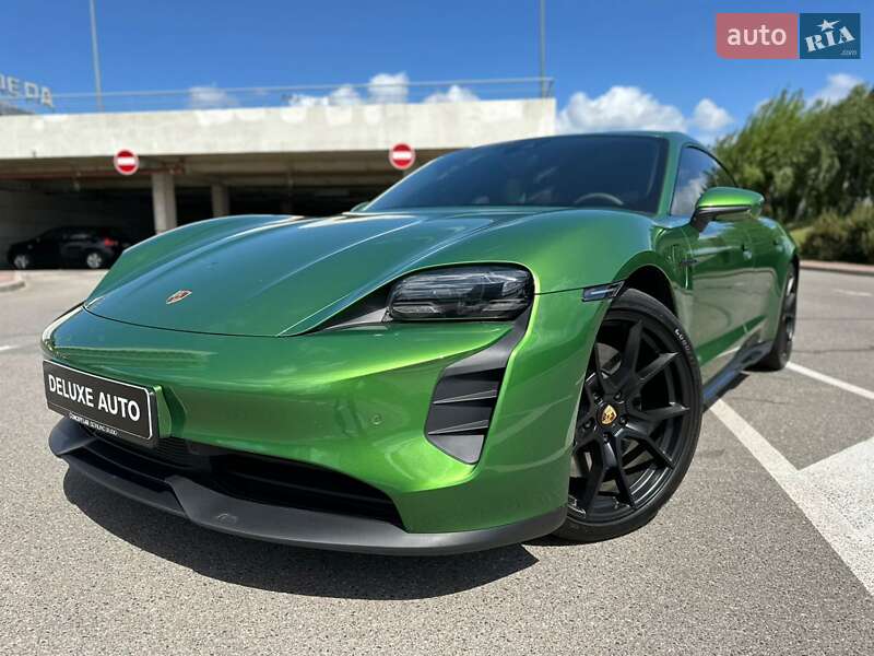 Седан Porsche Taycan 2022 в Києві
