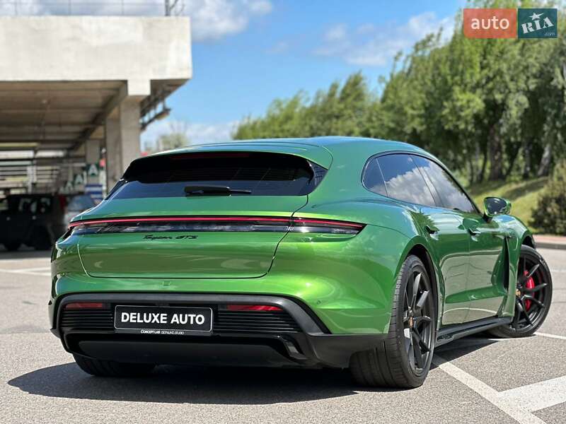 Седан Porsche Taycan 2022 в Києві