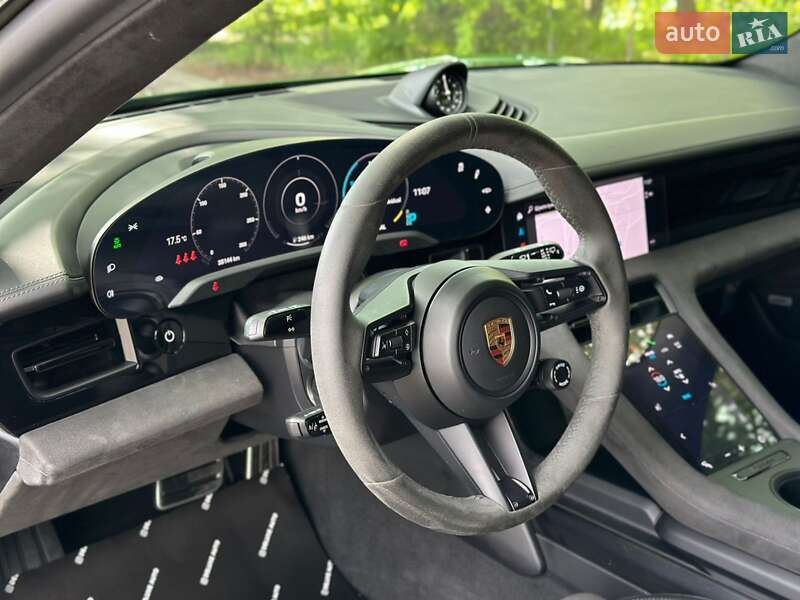 Седан Porsche Taycan 2022 в Києві