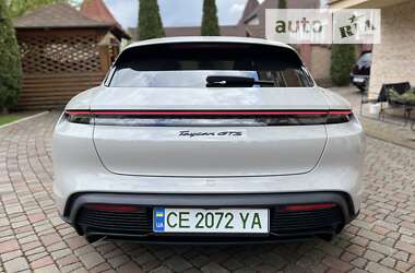 Седан Porsche Taycan 2023 в Черновцах