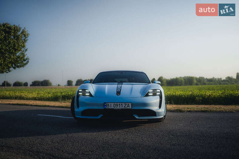Седан Porsche Taycan 2020 в Полтаве