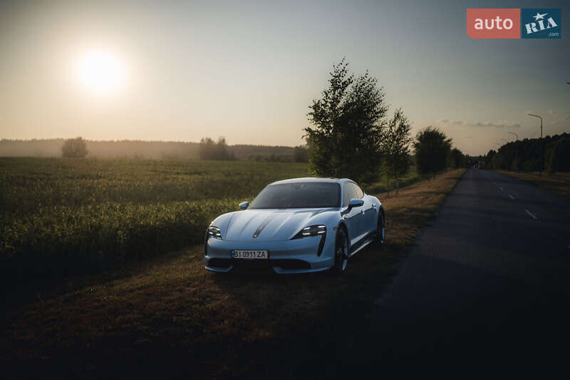 Седан Porsche Taycan 2020 в Полтаве
