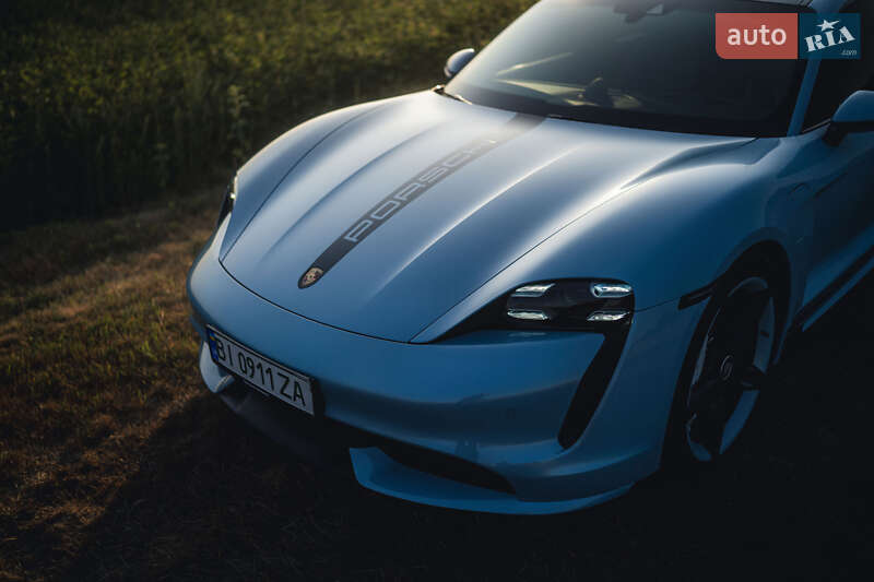 Седан Porsche Taycan 2020 в Полтаве