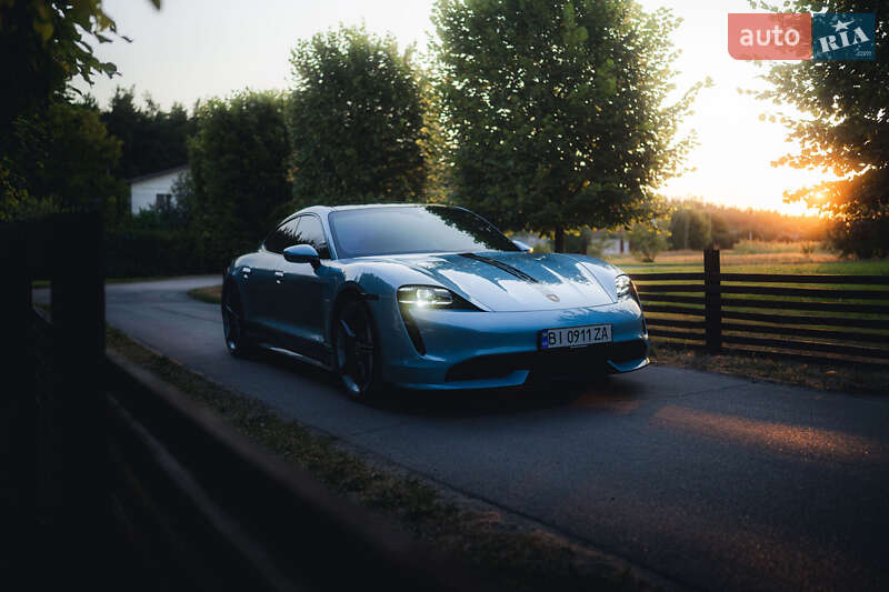Седан Porsche Taycan 2020 в Полтаве
