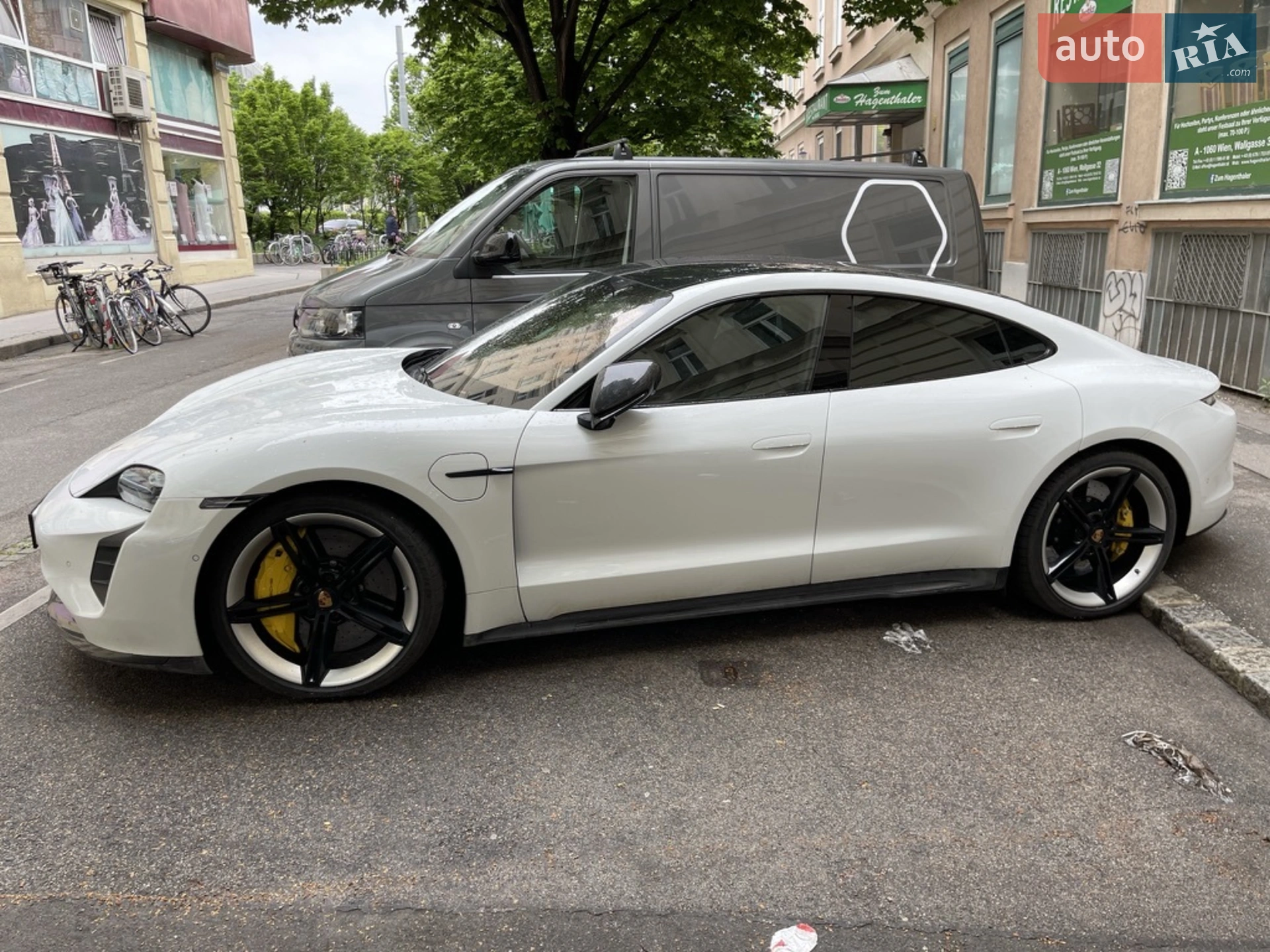 2020 Porsche Taycan - мініатюра 3
