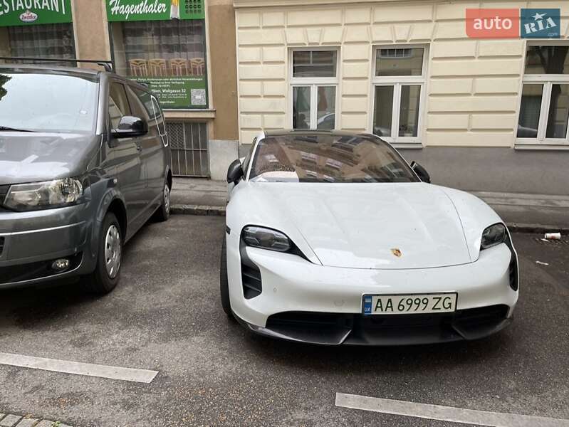 Седан Porsche Taycan 2020 в Киеве фото 4 Седан Porsche Taycan 2020 в Киеве