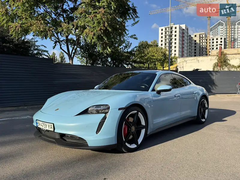 Porsche Taycan