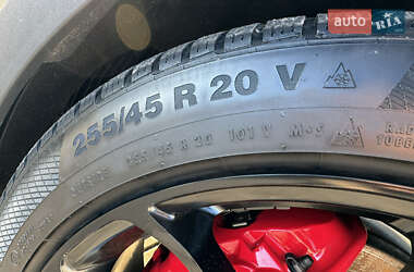 Седан Porsche Taycan 2022 в 