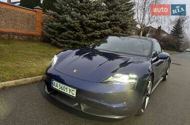 Седан Porsche Taycan 2020 в Киеве