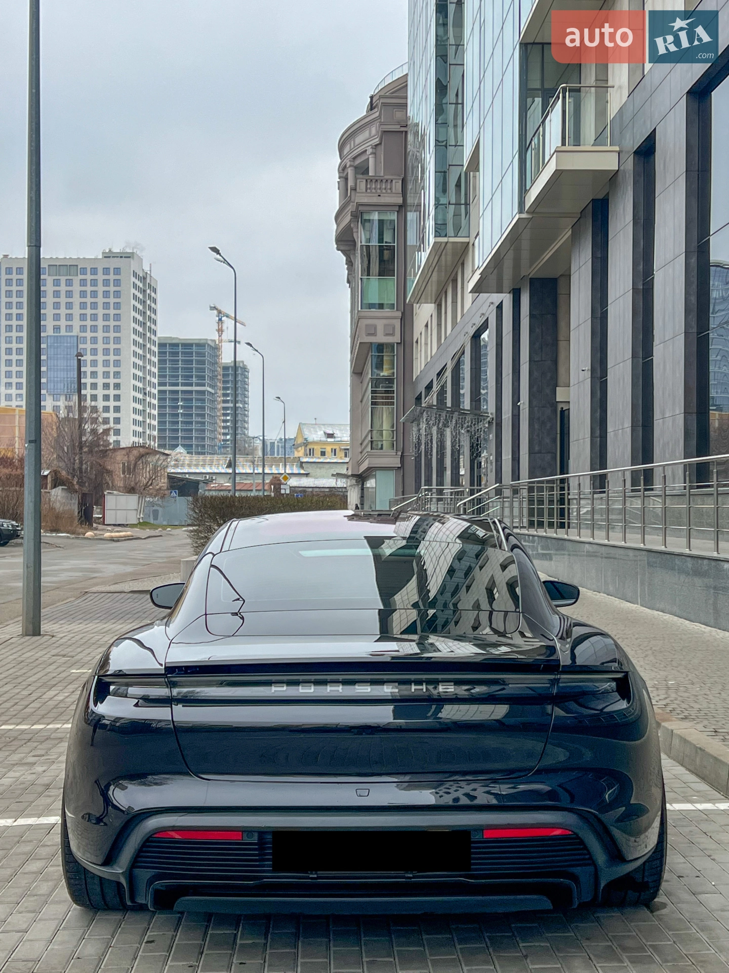 2019 Porsche Taycan - мініатюра 10