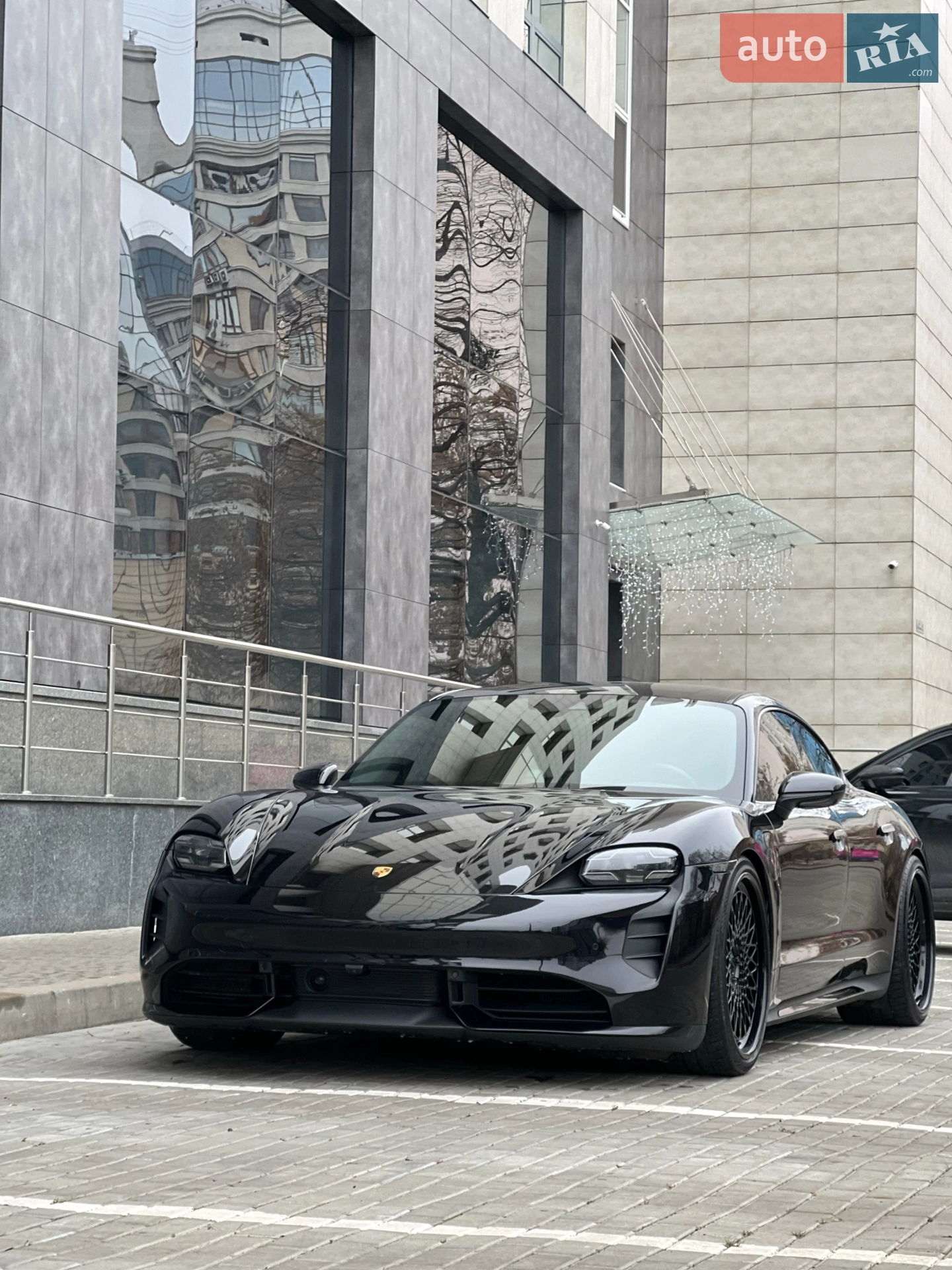 2019 Porsche Taycan - мініатюра 7