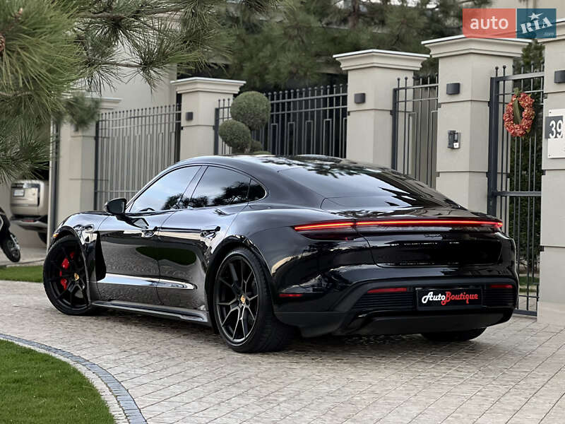 Седан Porsche Taycan 2022 в Одессе