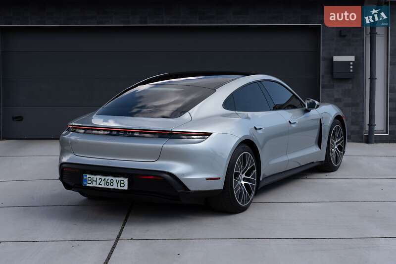 Седан Porsche Taycan 2023 в Киеве фото 10 Седан Porsche Taycan 2023 в Киеве