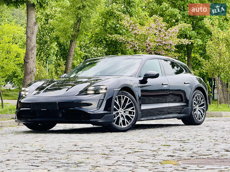 Седан Porsche Taycan 2022 в Киеве