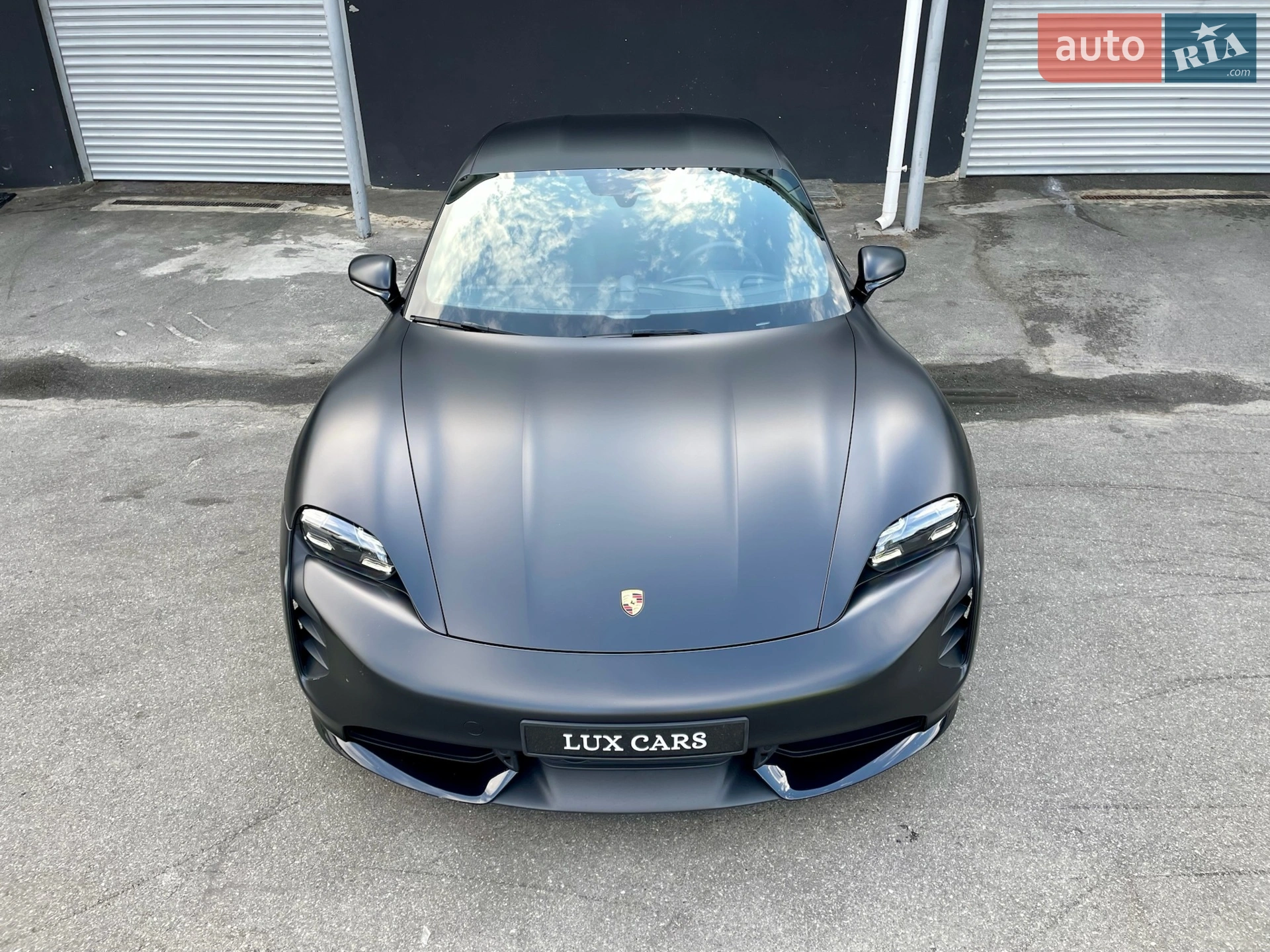2020 Porsche Taycan - мініатюра 2