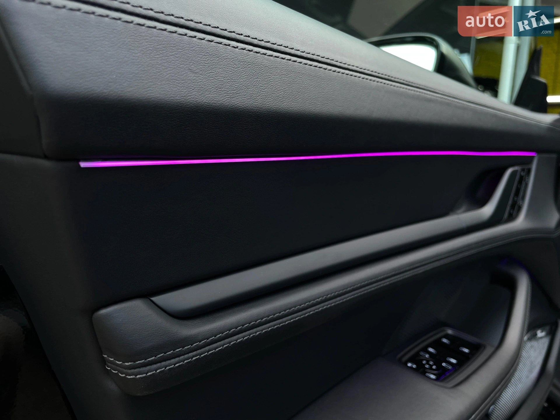 2020 Porsche Taycan - мініатюра 44