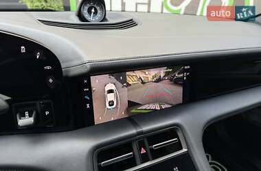 Седан Porsche Taycan 2019 в 