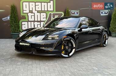 Седан Porsche Taycan 2019 в 