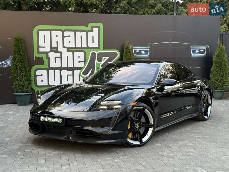 Седан Porsche Taycan 2019 в Киеве